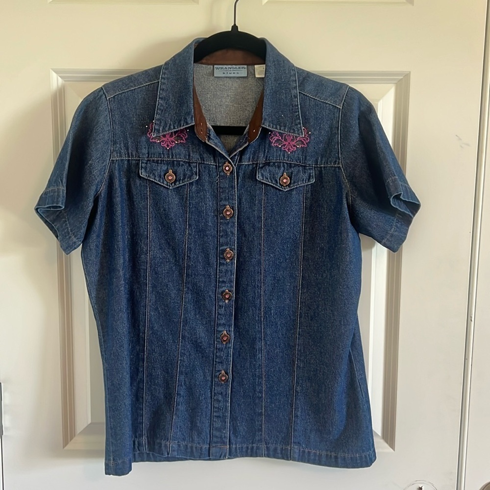 WRANGLER Denim Western Cowgirl Pink Rhinestone Button Front Shirt Small